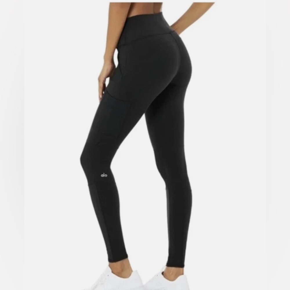 Alo yoga cargo leggings